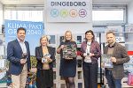 Stadtbaudirektor Bertram Werle, Vizebürgermeisterin Judith Schwentner, Stadträtin Claudia Unger, Leiterin der Stadtbibliotheken Marie-Theres Stampfl und Klimaschutzbeauftragter Thomas Drage bei einem Gruppenfoto.